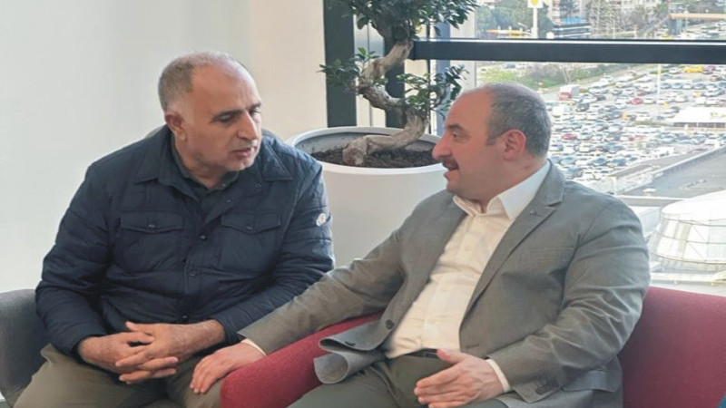 Sanayi ve Teknoloji Bakanı Mustafa Varank, ATSO Başkanı Saim Alpaslan'a geçmiş olsun Dedi