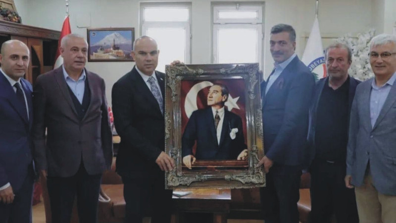 Vali Mustafa Koç'tan DTSO Başkanı Cemal Can'a iade-i ziyarette bulundu