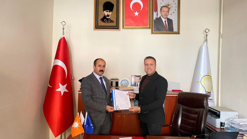 Taşlıçay İlçesinde Mehmet Nuri Samancı Ak Parti'den Belediye Başkan Aday Adaylık başvurusunu yaptı.