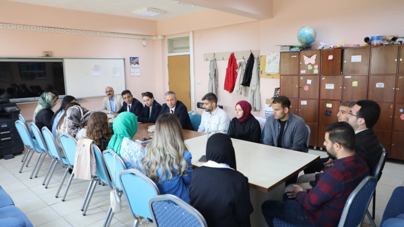 Ağrı Milli Eğitim Müdürü Kökrek Turgut Özal İmam Hatip Ortaokulunda maarif modelini anlattı