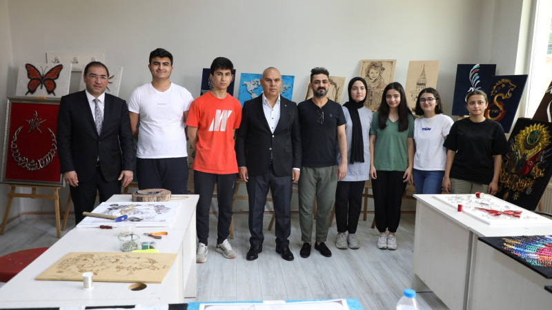 Vali Mustafa Koç, Ağrı Gençlik Merkezini Ziyaret Etti