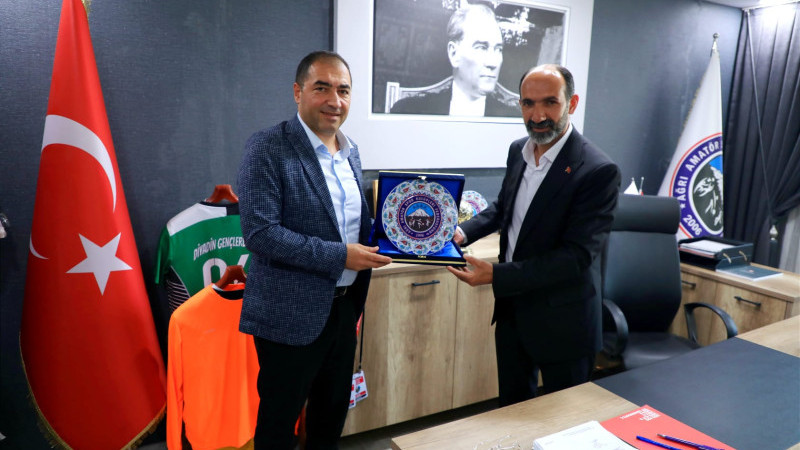 Ağrı Gençlik ve Spor İl Müdürü Ahmet Çelebi’den ASKF’ye Ziyaret