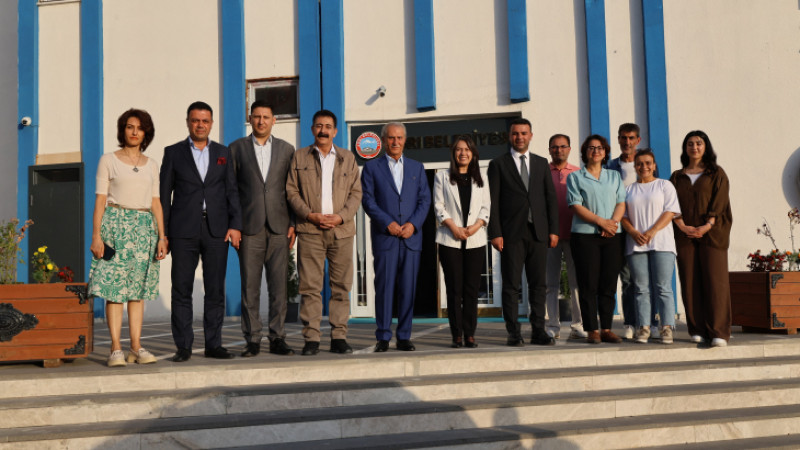 Yılmaz Daş Yazdı: İbrahim Çeçen ve Hazal Aras