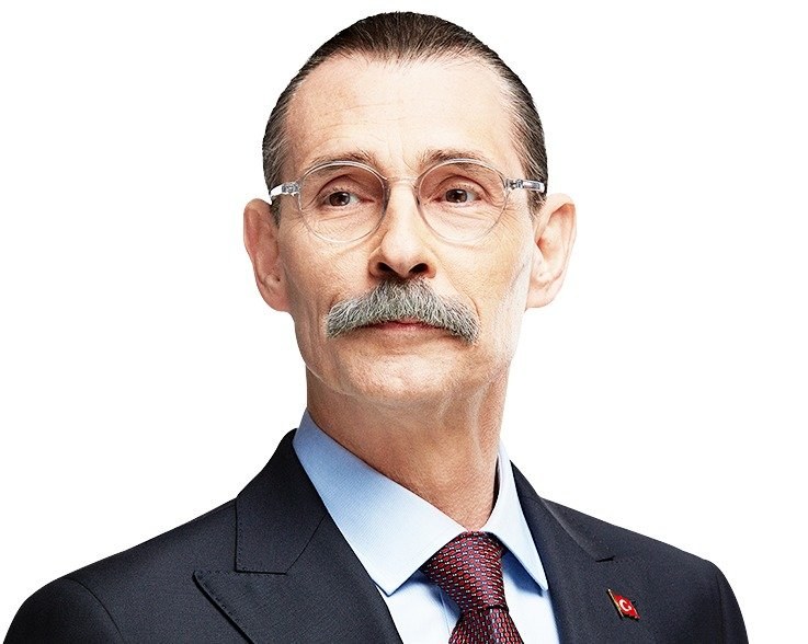 Erdal Beşikçioğlu