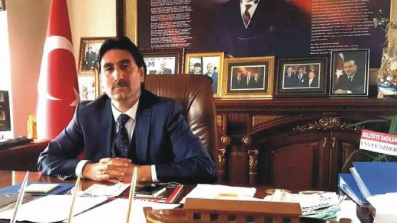 Taşlıçay Belediye Başkanı İsmet Taşdemir, YSP Vekili Bozdağ'a Siyasi Ders Verdi 