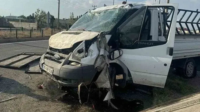 Ağrı-Iğdır Yolunda Trafik Kazası: 3 Yaralı