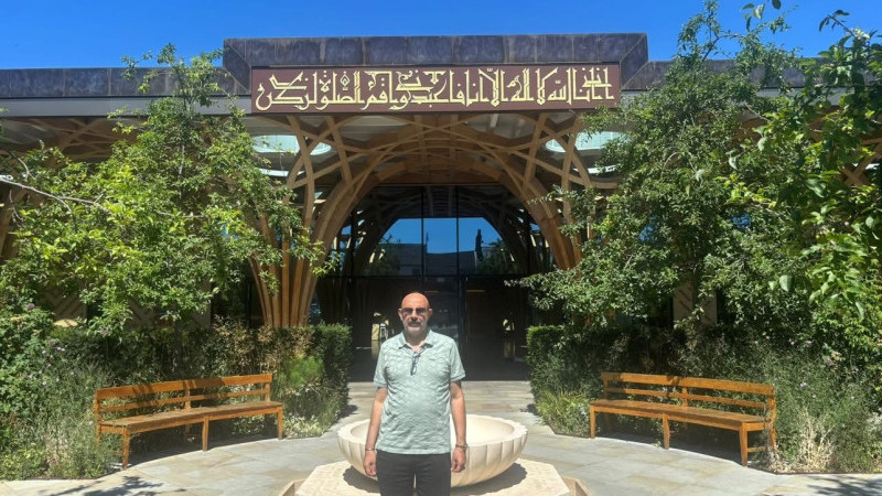 Cemal Kaya’dan Cambridge Merkez Camii’ne Ziyaret