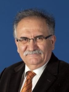 İlhan Özkeçeci