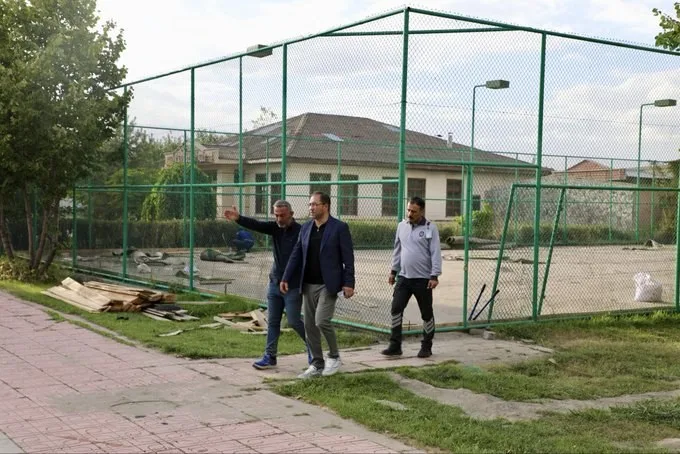 Ağrı Gençlik ve Spor İl Müdürlüğü Tenis Kortlarını Yeniliyor