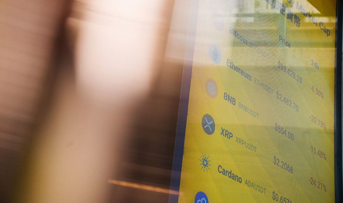 Kripto fonlarında büyüklerden çıkış olurken, 4 altcoin’e sürpriz yatırım geldi