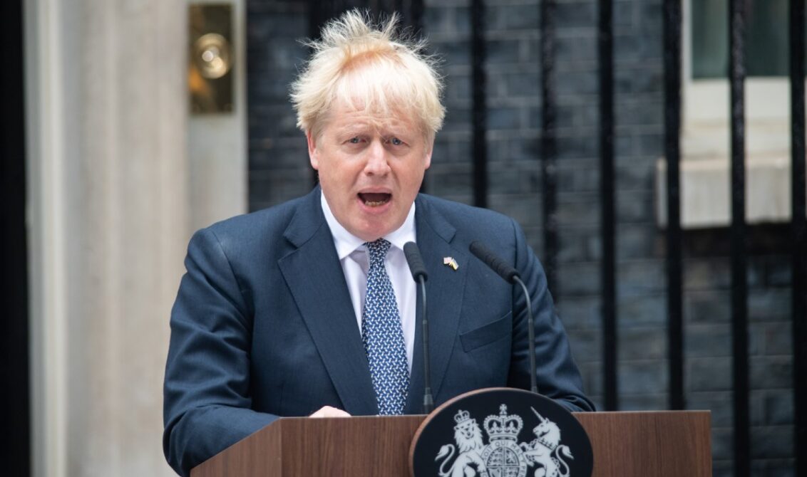 Eski İngiltere başbakanı Boris Johnson, Bitcoin’i topa tuttu