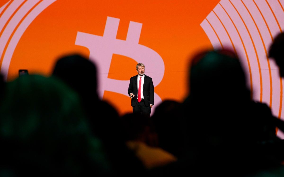 Strategy 32 sattı, binlerce aldı: Bitcoin alımları son sürat devam…